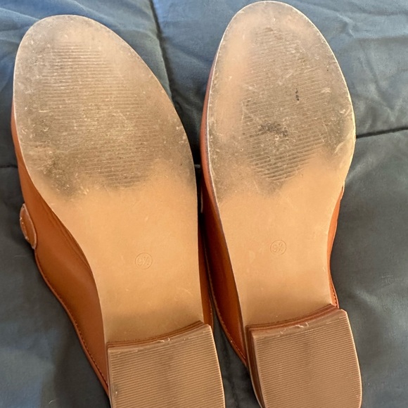 🤍🤍 3/20 BUNDLE DEAL Women's Tan Loafers with Braided Detail - Picture 4 of 4